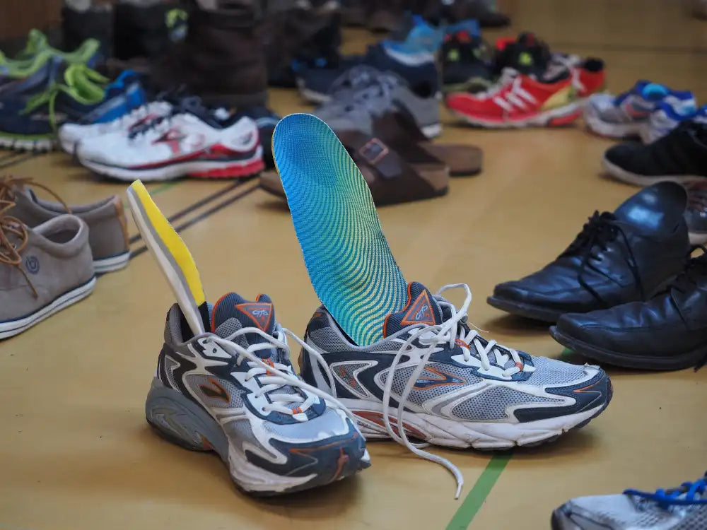 Differences Between Orthotics, Insoles and Shoe Inserts